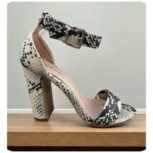 Lulu's NEW! Snakeprint Single Band Chunky Heel Sandal w Ankle Strap Women's Sz 8